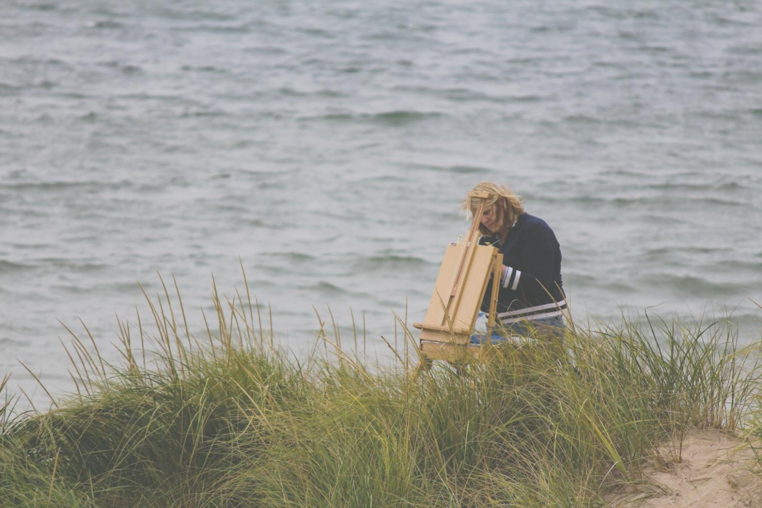 Ambiente di lavoro creativo per concept art